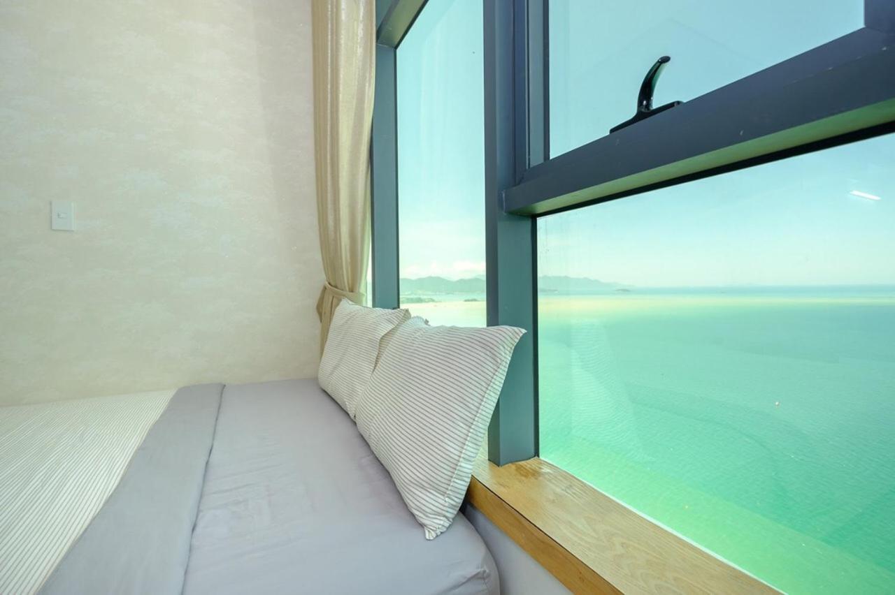 Infinity Sea View Apartment Nha Trang Esterno foto