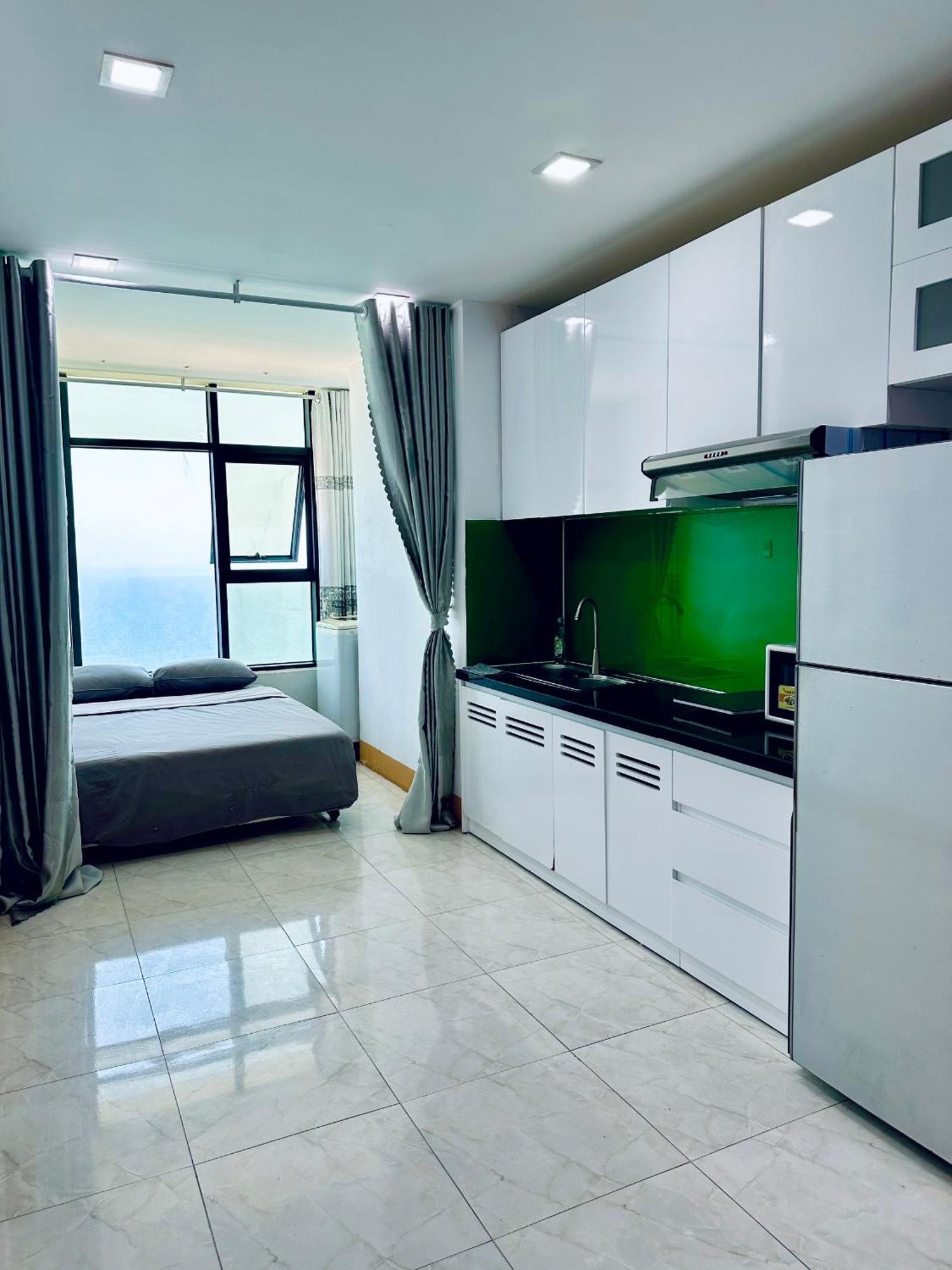 Infinity Sea View Apartment Nha Trang Esterno foto