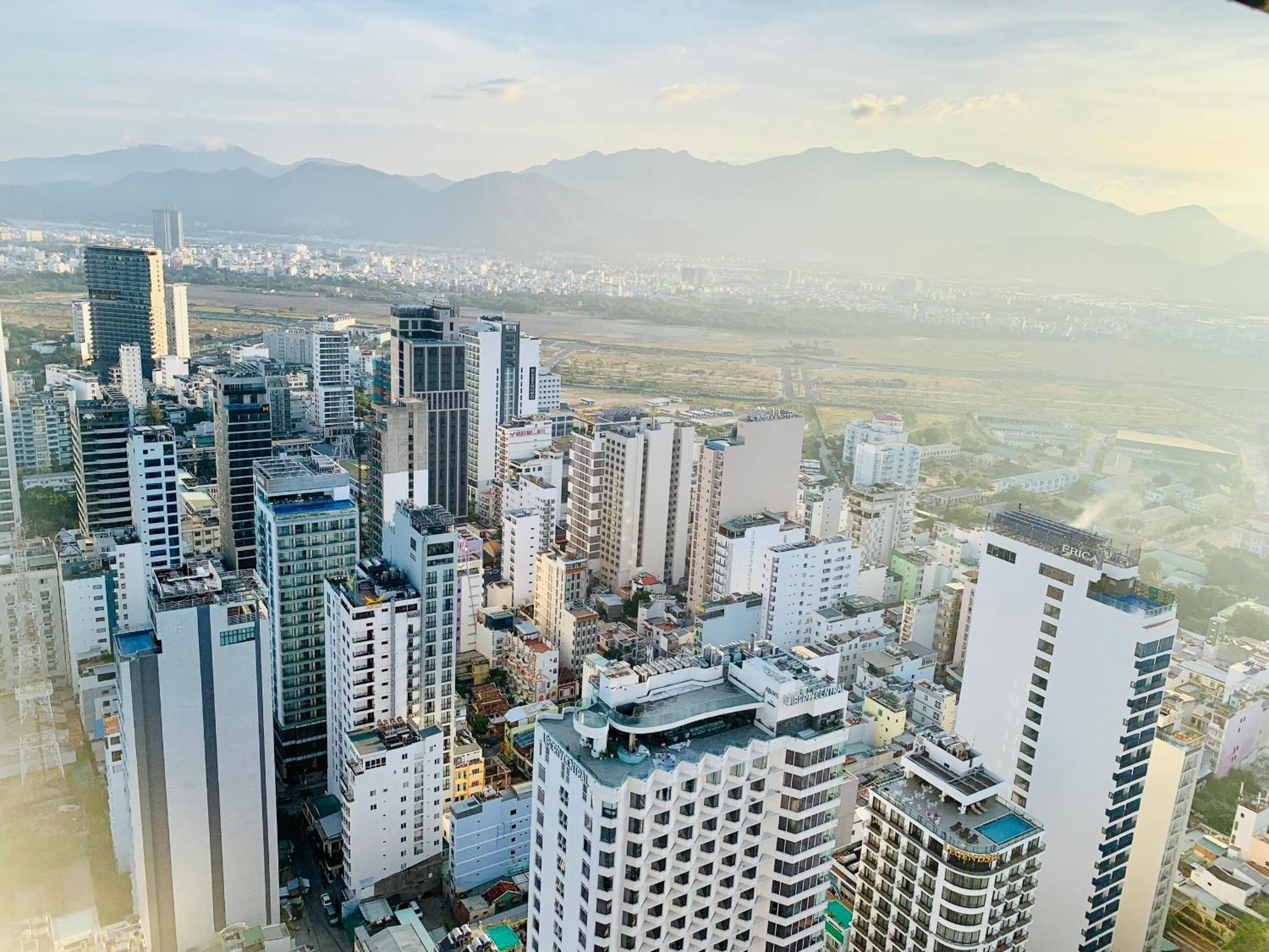 Infinity Sea View Apartment Nha Trang Esterno foto